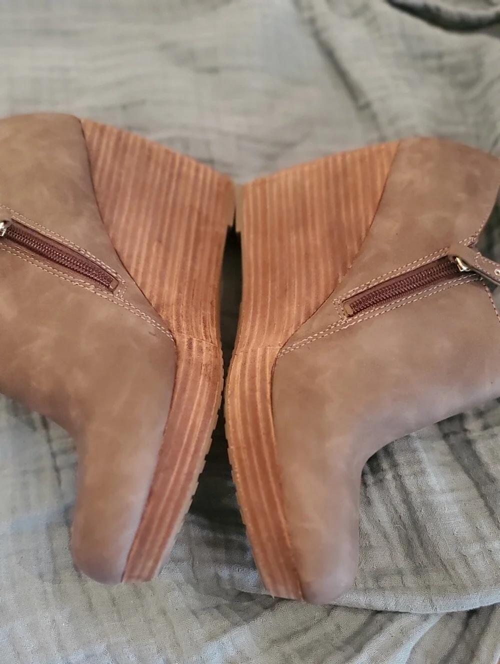 Dr. Scholl's Women's greenish brown  Ankle Boots Memory Foam Side Zip size 9.5